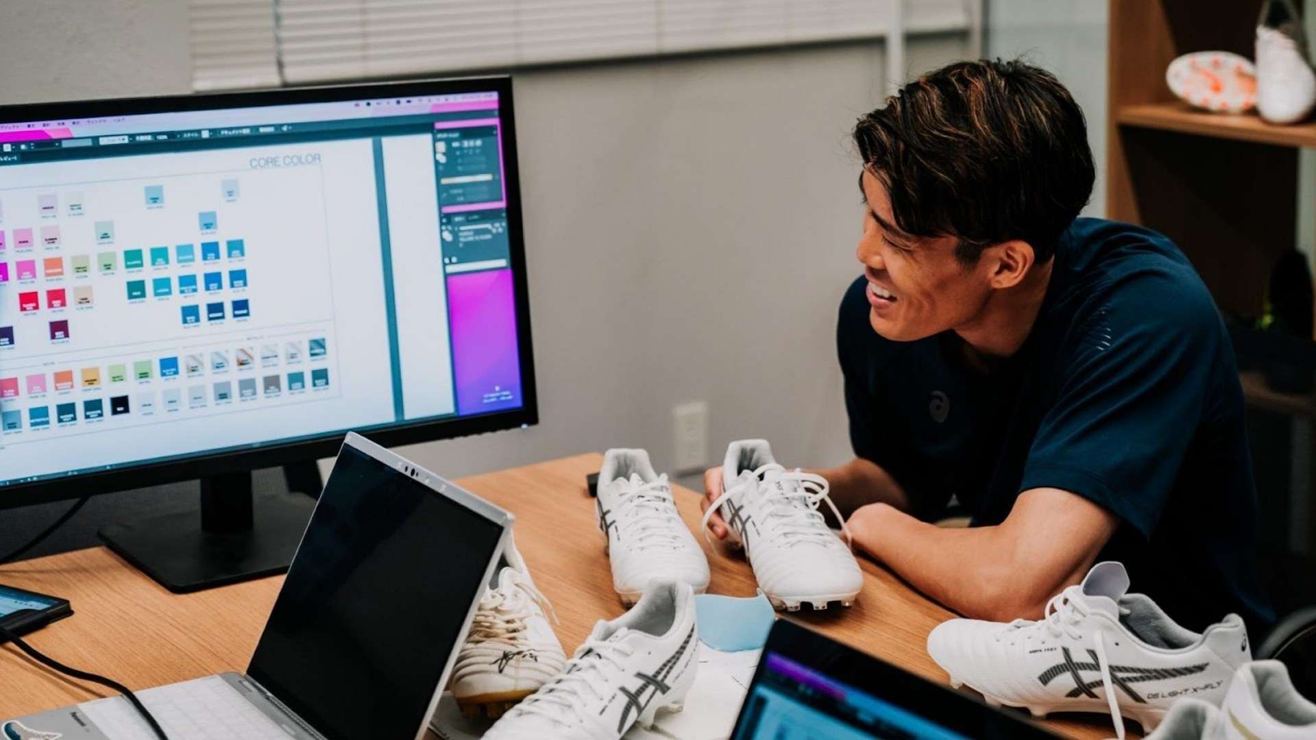 也展现了中 也展现了中