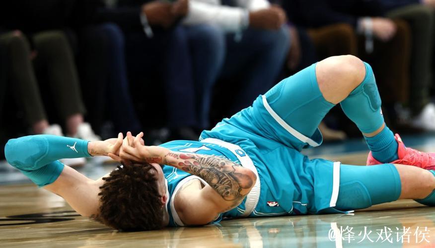 浓眉42+23詹姆斯22+7+8 湖人力克黄蜂4连胜